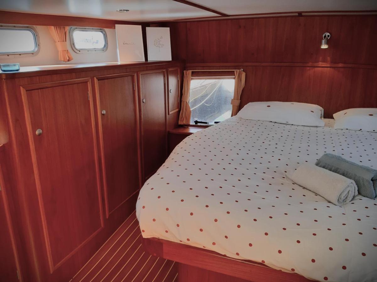 Motor Yacht Amazone 호텔 암스테르담 외부 사진
