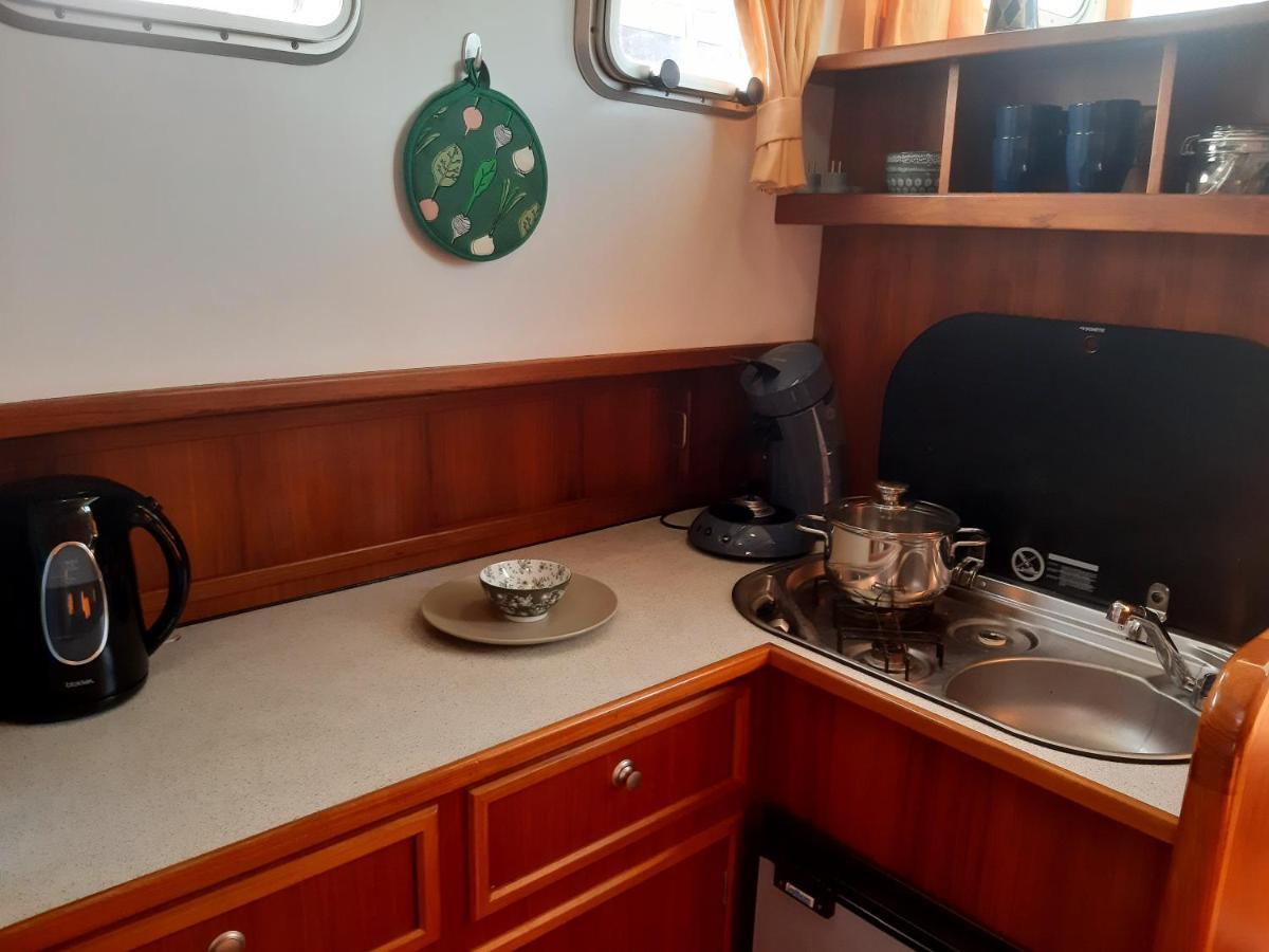 Motor Yacht Amazone 호텔 암스테르담 외부 사진